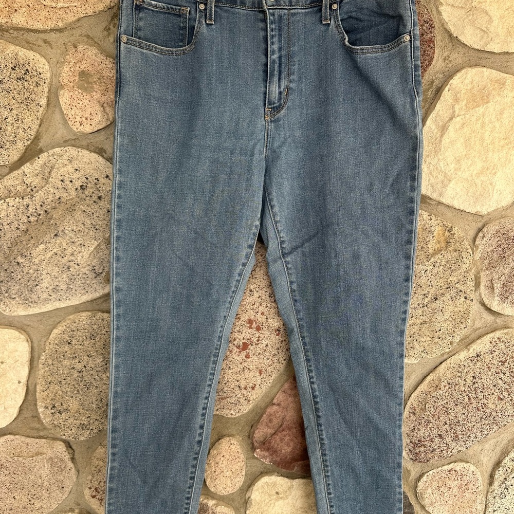 Levi's Women's Skinny Jeans in Blue